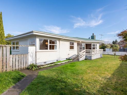 8 Daniell Street, Solway