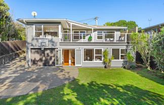 29 Kauri Glen Road, Northcote