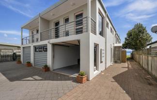 2/27 Willow Avenue, Hannahs Bay