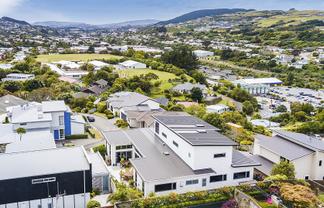 5 Linacre Way, Tawa