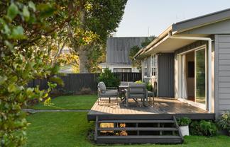 35 Millers Road, Brookfield