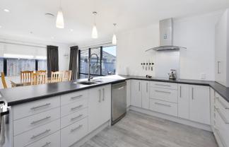 78 Washbourn Drive, Richmond
