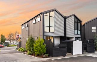 1/27 Harewood Road, Papanui