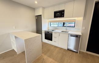 2/2 Parson Lane, Papatoetoe