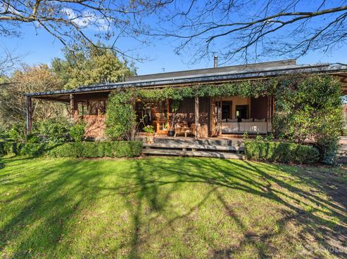 356 Eighty Eight Valley Road, Wakefield