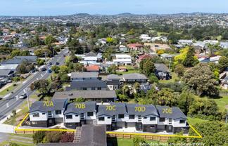70D Golf Road, New Lynn