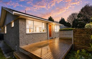 96B Crofton Road, Harewood