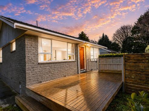 96B Crofton Road, Harewood