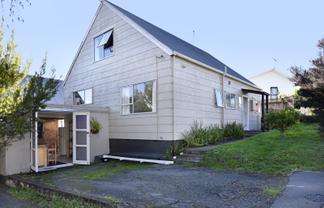 17 Hunter Avenue, Richmond