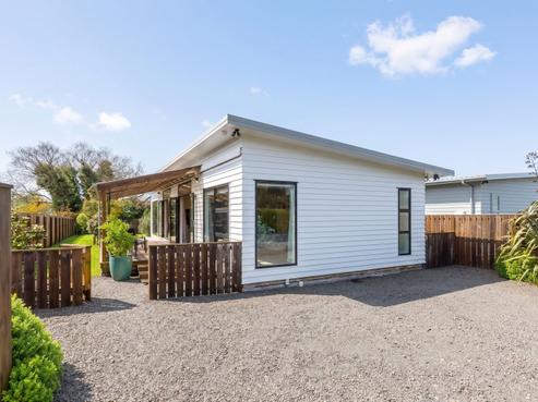 3 Orion Way, Featherston