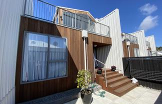 2/79 Beachville Road, Redcliffs