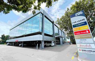 Premium Greenlane Office