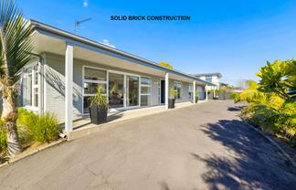 24 The Crest, Sunnyhills