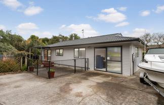 16A Rossiter Avenue, Waiuku