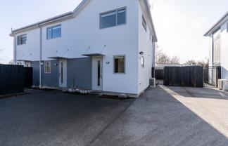 7/51 Hills Road, Edgeware
