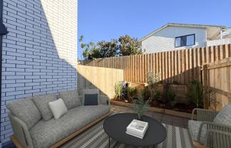 2/12 Molley Green Place, Mount Roskill