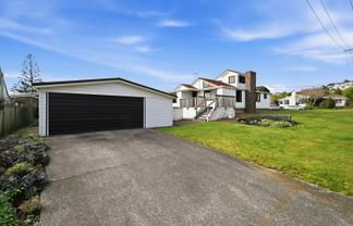 29 Kerswell Terrace , Tihiotonga