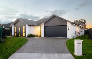 23 Sydney Place, Flagstaff