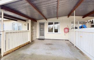 5F Adele Street, Woodville