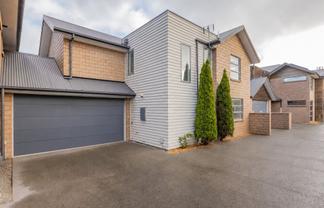 2/31 Lyndon Street, RICCARTON