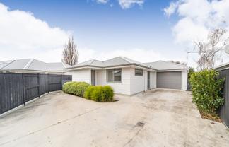 49B Escort Grove, Awapuni