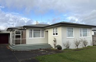 32 Aberdeen Avenue , Takaro