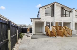 32D Tarata Crescent, Mangere Bridge