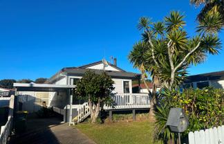 2/46 Granville Drive, Massey