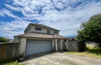 96 Mcleod Rd, Te Atatu South