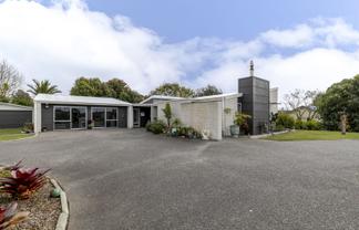 12D Takiroa Street, Urenui