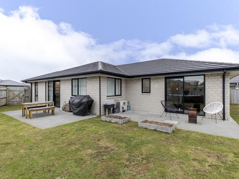 32 Aratapu Street, Waitara