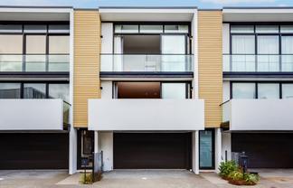 7 Jean Caldwell Way, Island Bay