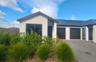 2 Lily Pond Lane, Katikati
