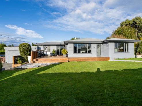 16 Lorne Dacre Road, Lorneville
