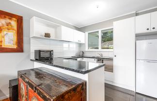 6/238 Muritai Road, Eastbourne