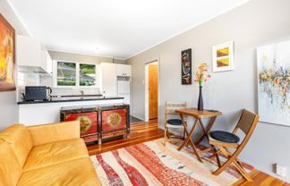 6/238 Muritai Road, Eastbourne