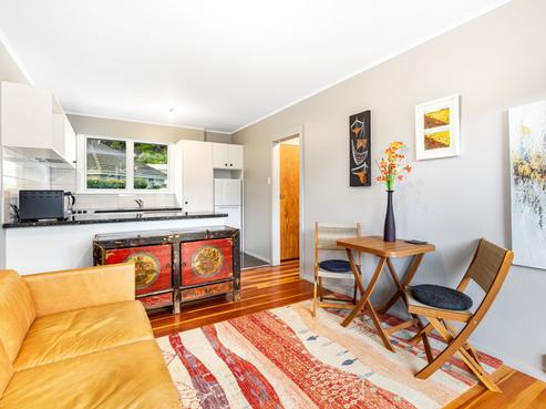 6/238 Muritai Road, Eastbourne