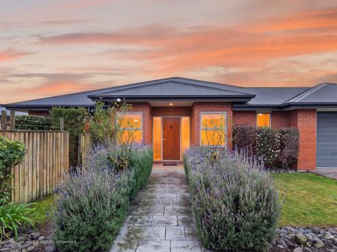 47C Birchfield Avenue, Dallington