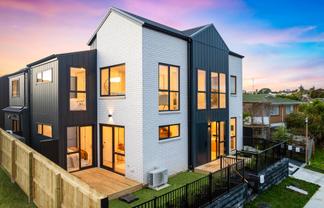 3A Towra Place, Botany Downs