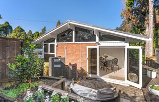 200 Godley Road, Titirangi
