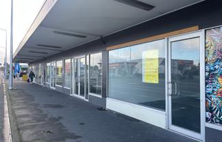 Retail with profile in Linwood