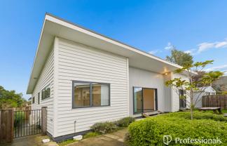 15A Burden Avenue, Wainuiomata