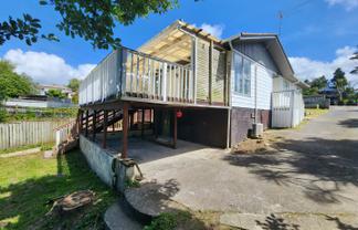 22 Parrs Cross Road , Henderson
