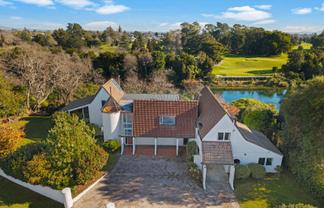 913 River Road, Queenwood