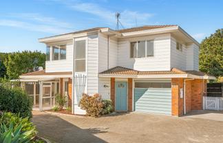 4/10 Terrace Avenue, Mount Maunganui