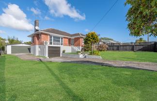 12 Clayton Road, Manurewa