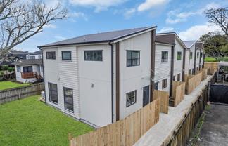 2/13 Caringbah Drive, Papatoetoe