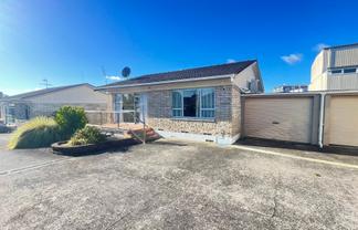 6 & 8/42 Clevedon Road, Papakura