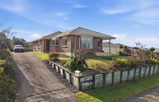 14 Brymer Road, Grandview Heights