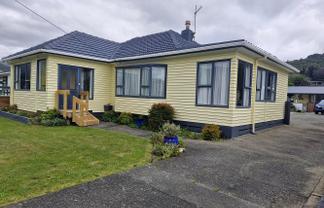 46 Main Road, Wainuiomata
